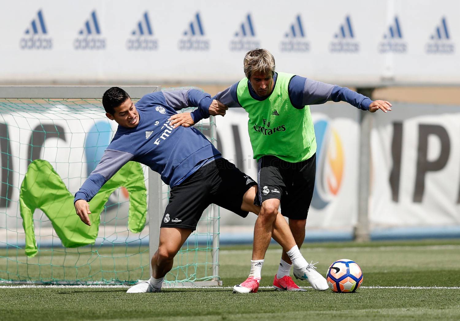 James Rodriguez,Chuyển nhượng 21/5, tin Chuyển nhượng 21/5, chuyển nhượng MU, chuyển nhượng real, david de gea, Man utd, reall madrid, mourinho,quỷ đỏ