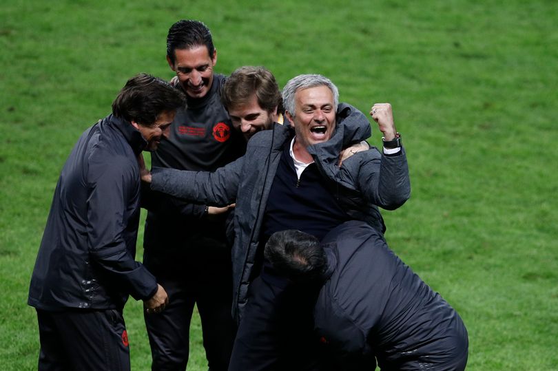 Chung kết Europa League,HLV Mourinho,quỷ đỏ, MU 2-0 Ajax, man utd,man united