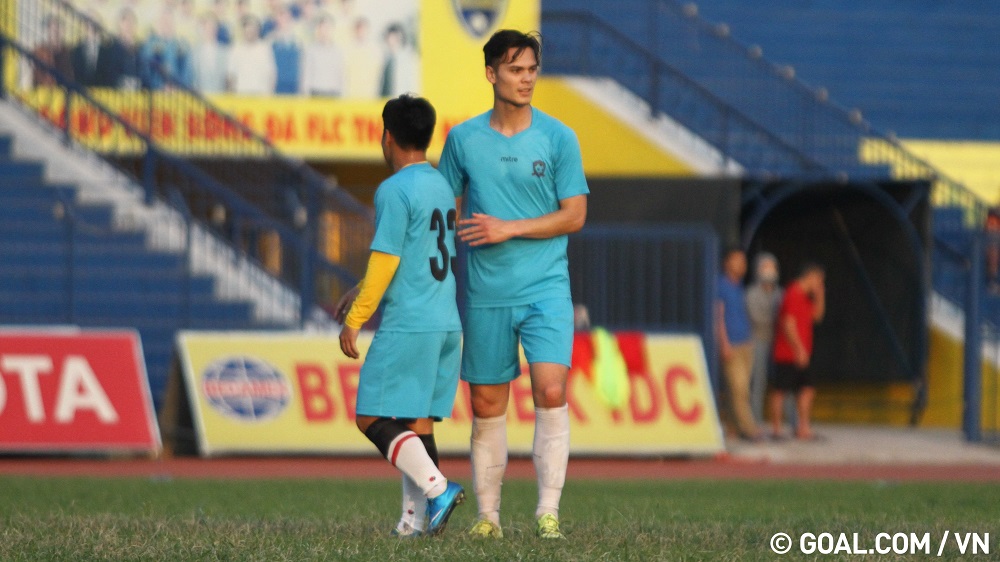 HLV Trương Việt Hoàng,lạch tray, CLB Hải Phòng, V-League 2017,Adriano Schmidt , 