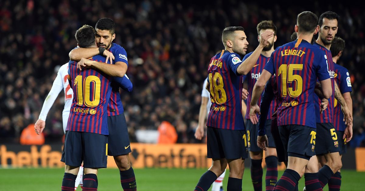 Tin bóng đá, Tin bóng đá hôm nay, Tiền lương, Kỷ lục, Barca, KPMG, 500 triệu euro