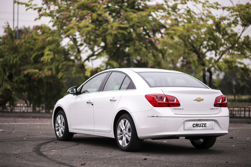 Chevrolet Cruze 2019, xe Chevrolet Cruze, Chevrolet Cruze 1.6LT , Chevrolet Cruze 1.6LTZ, đánh giá xe Chevrolet Cruze, giá xe Chevrolet Cruze 2019, thông số kỹ thuật Chevrolet Cruze, ngoại thất xe Chevrolet Cruze, nội thất xe Chevrolet Cruze