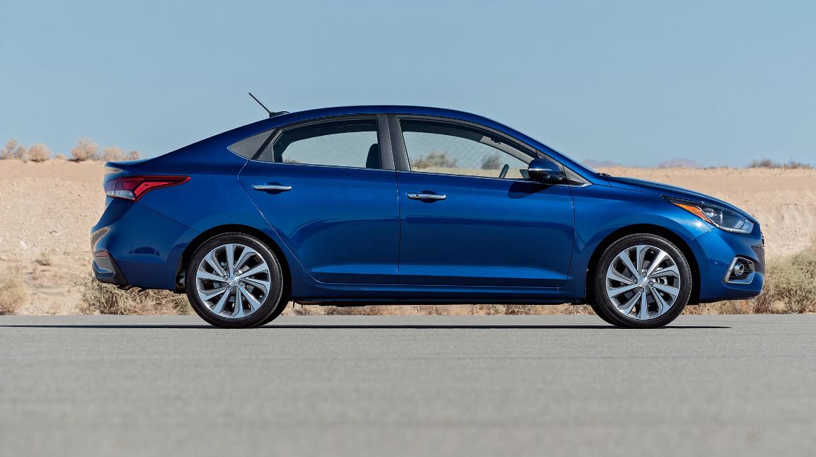 Hông xe Hyundai Accent
