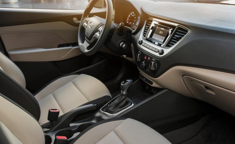 Nội thất xe Hyundai Accent