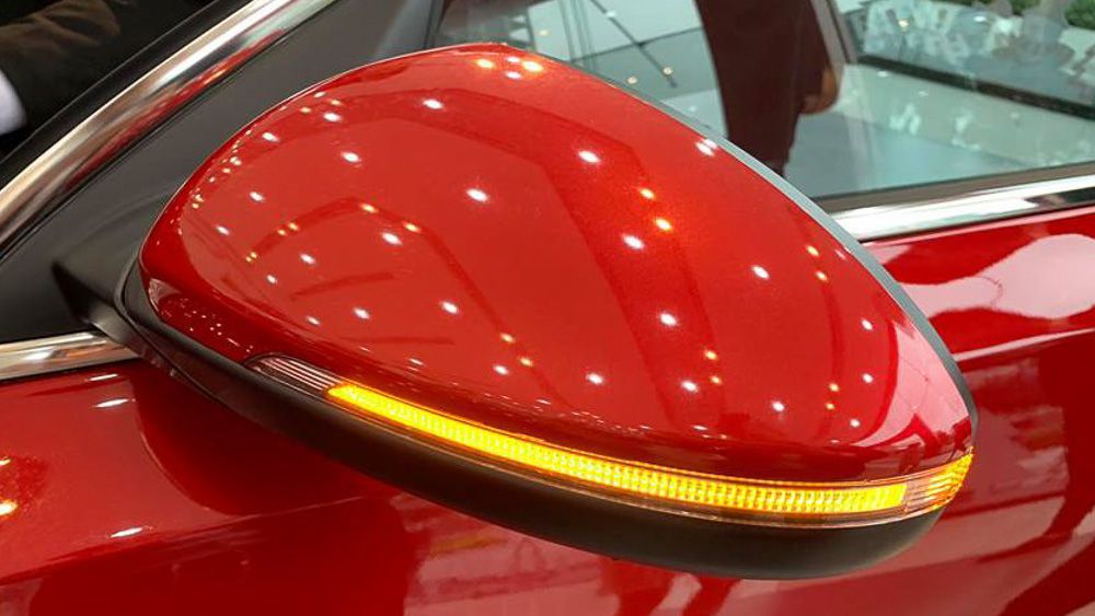 Gương chiếu hâu Kia Cerato 2020 tích hợp đèn báo rẽ