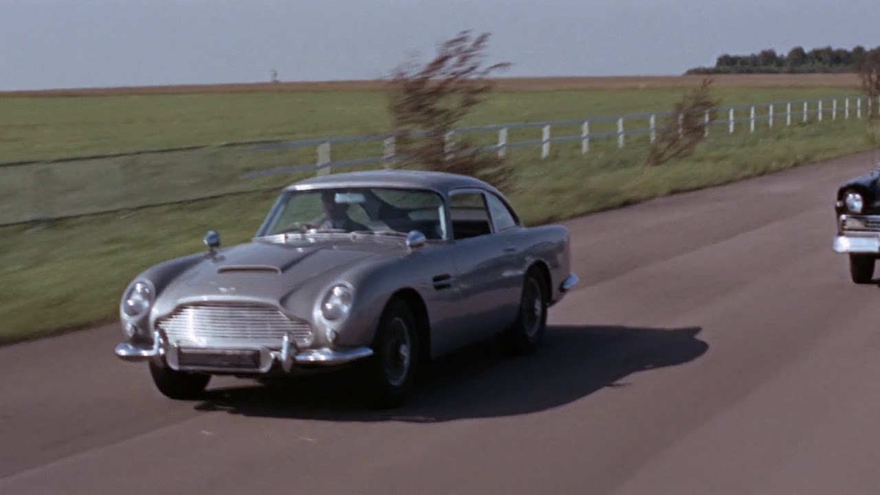 007 va nhung mau xe aston martin