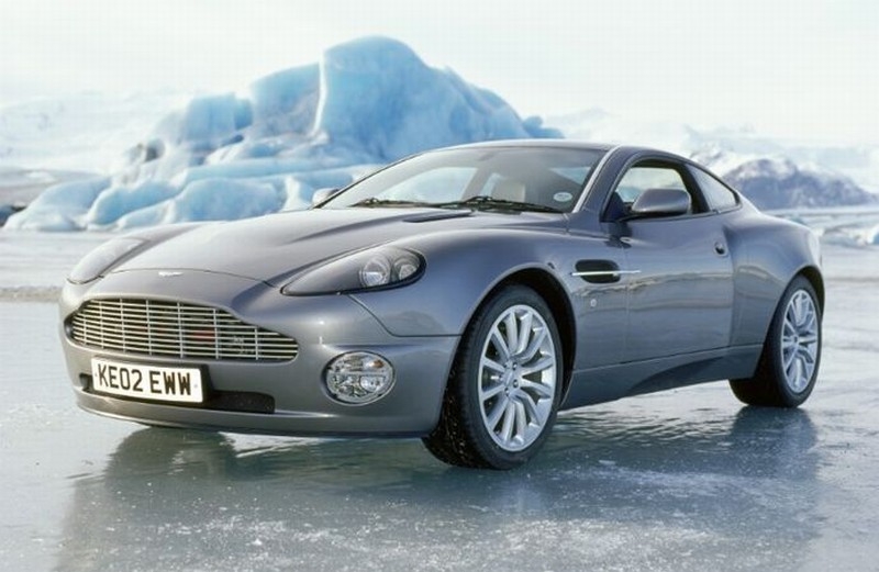 007 va nhung mau xe aston martin