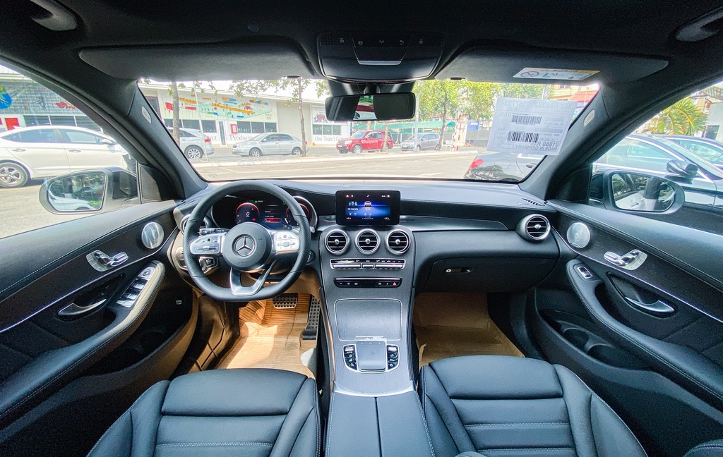 Đánh giá xe Mercedes-Benz GLC 300 2020, thông số kỹ thuật và giá bán