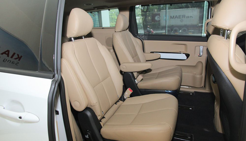 Ghế ngồi trên xe Kia Sedona