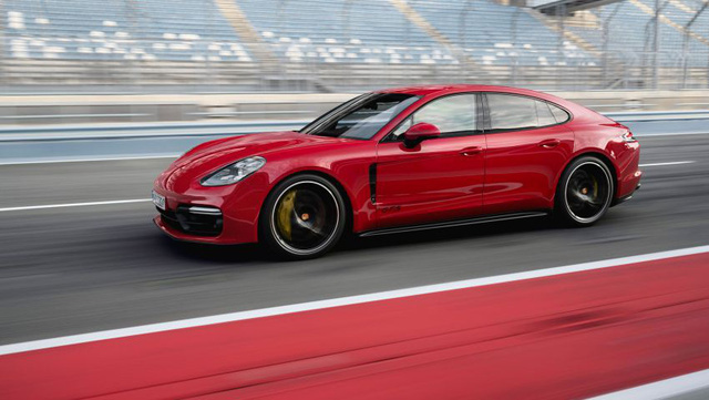 Porsche Panamera GTS mới