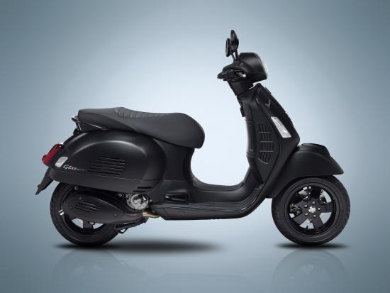 Vespa GTS 300 Notte
