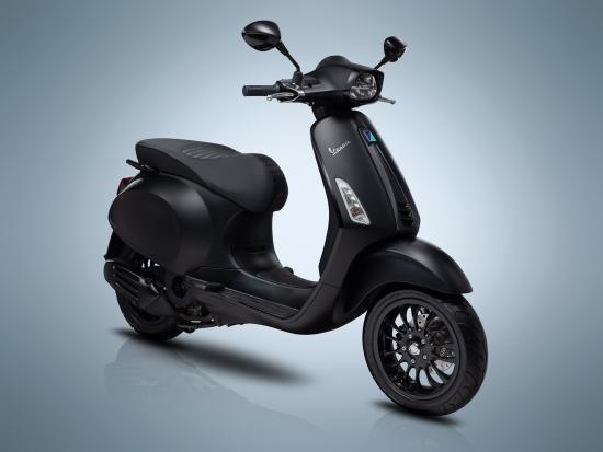 Vespa Sprint Notte