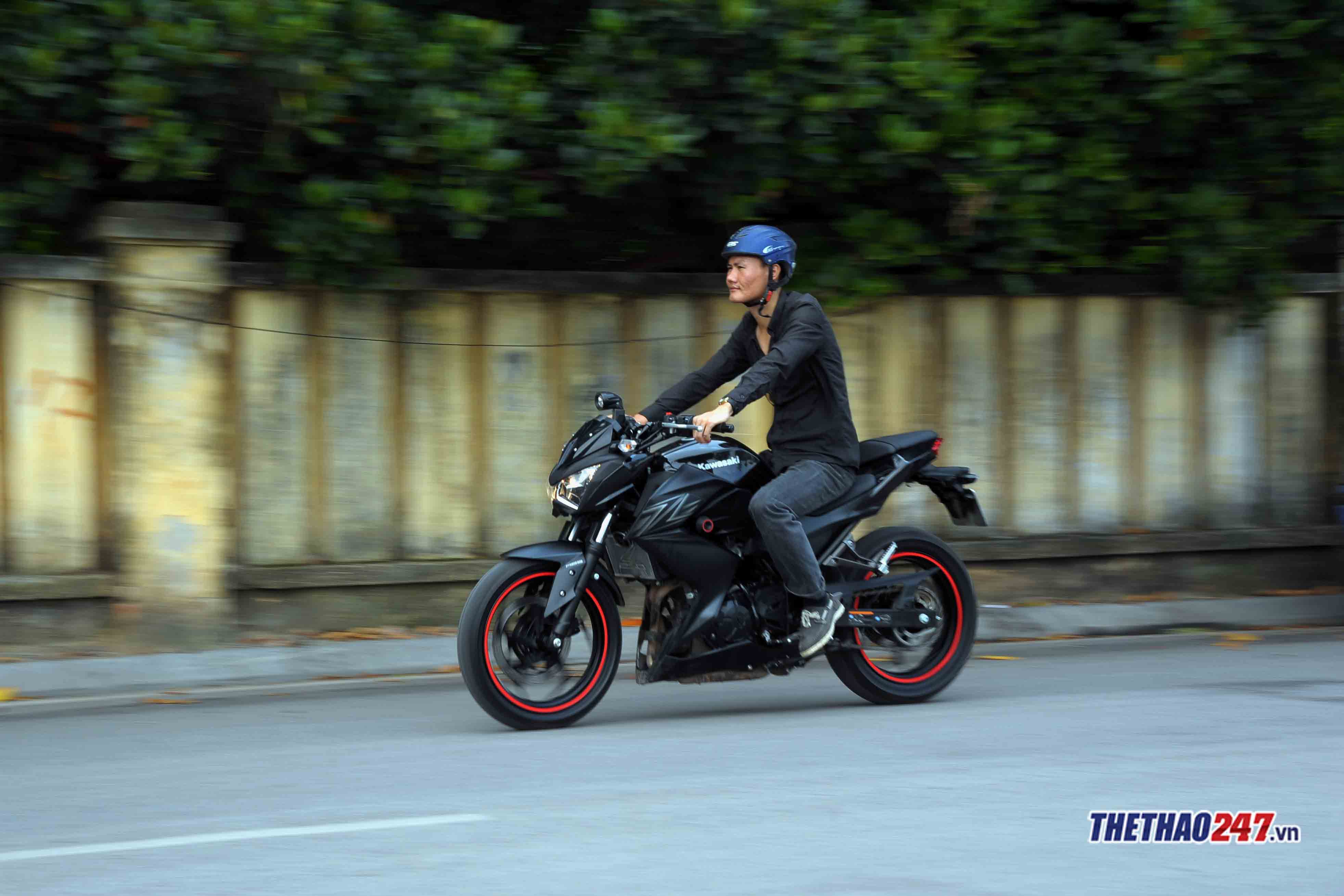 Z300 tăng tốc từ 0-100km chỉ trong 20 giây