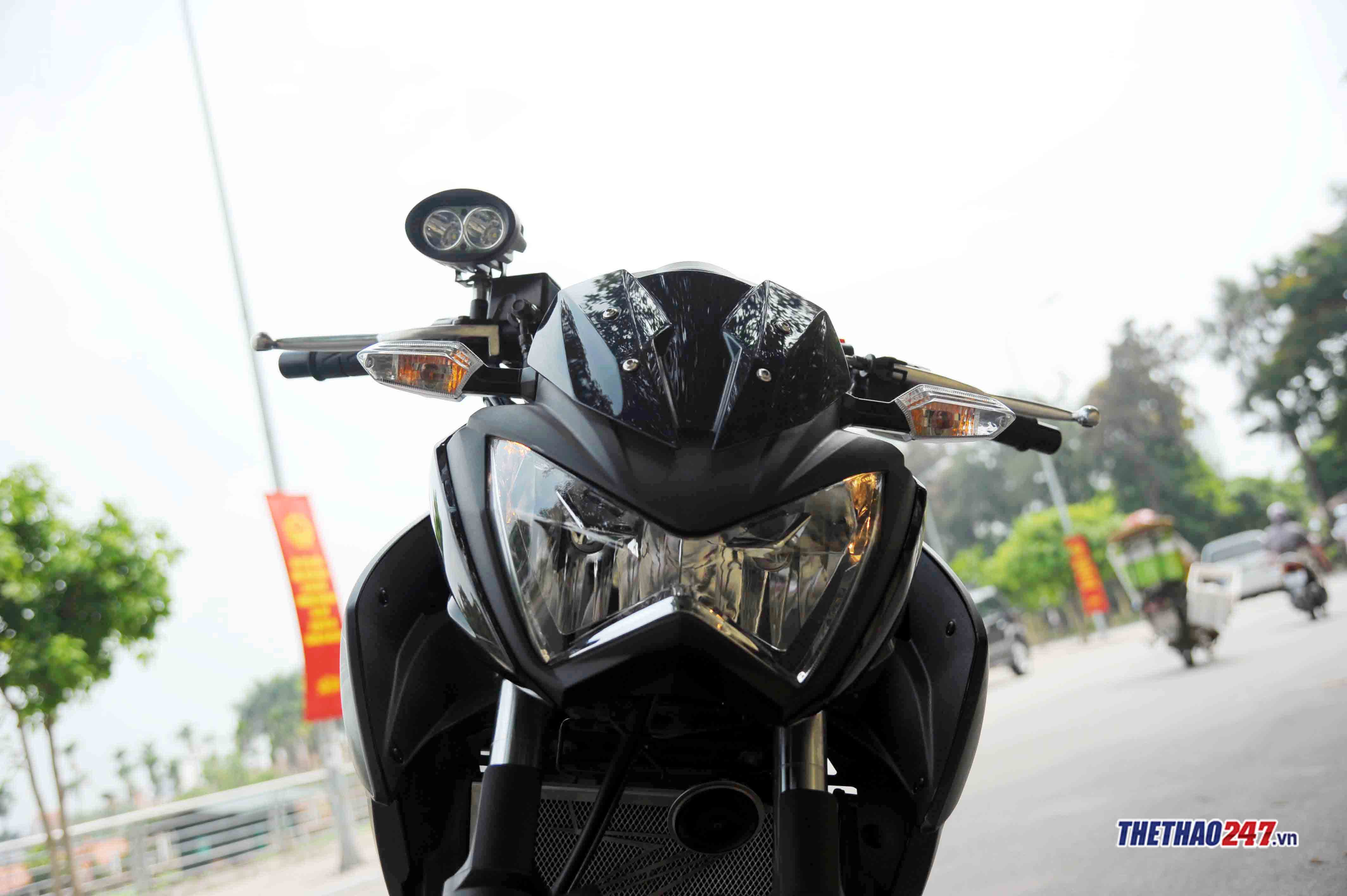 Cụm đèn pha dạng đôi mắt