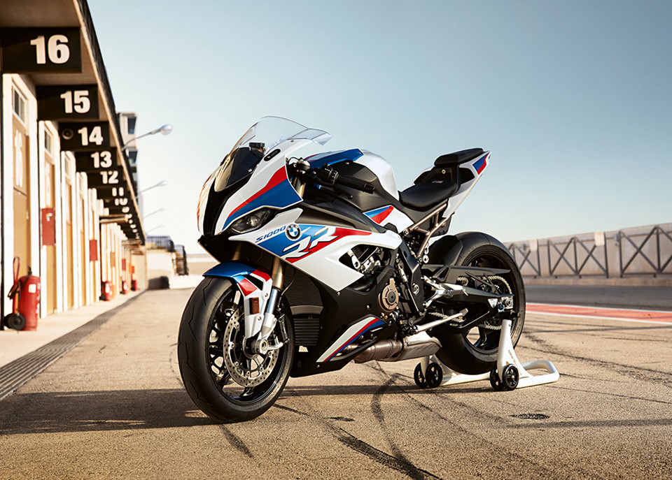 BMW S1000RR 2019 vừa ra mắt