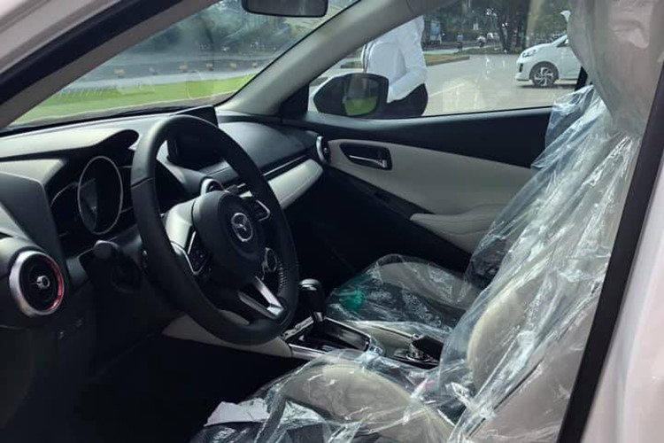 giá xe mazda 2 2018 lăn bánh