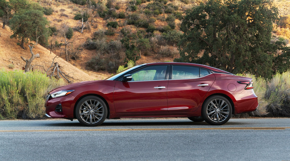 Nissan Maxima 2019, Nissan Maxima 2019 ra mắt, Nissan Maxima 2019 có gì đặc biệt,