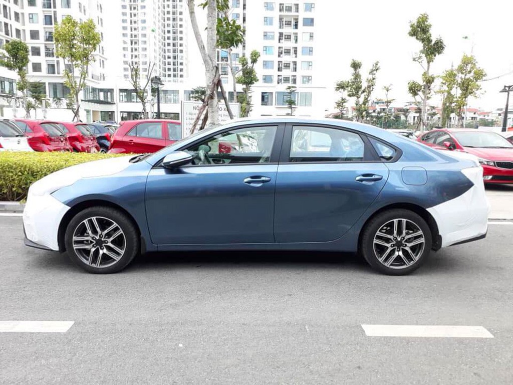 KIA Cerato 2019, KIA Cerato 2019 lộ diện, KIA Cerato 2019 màu độc,