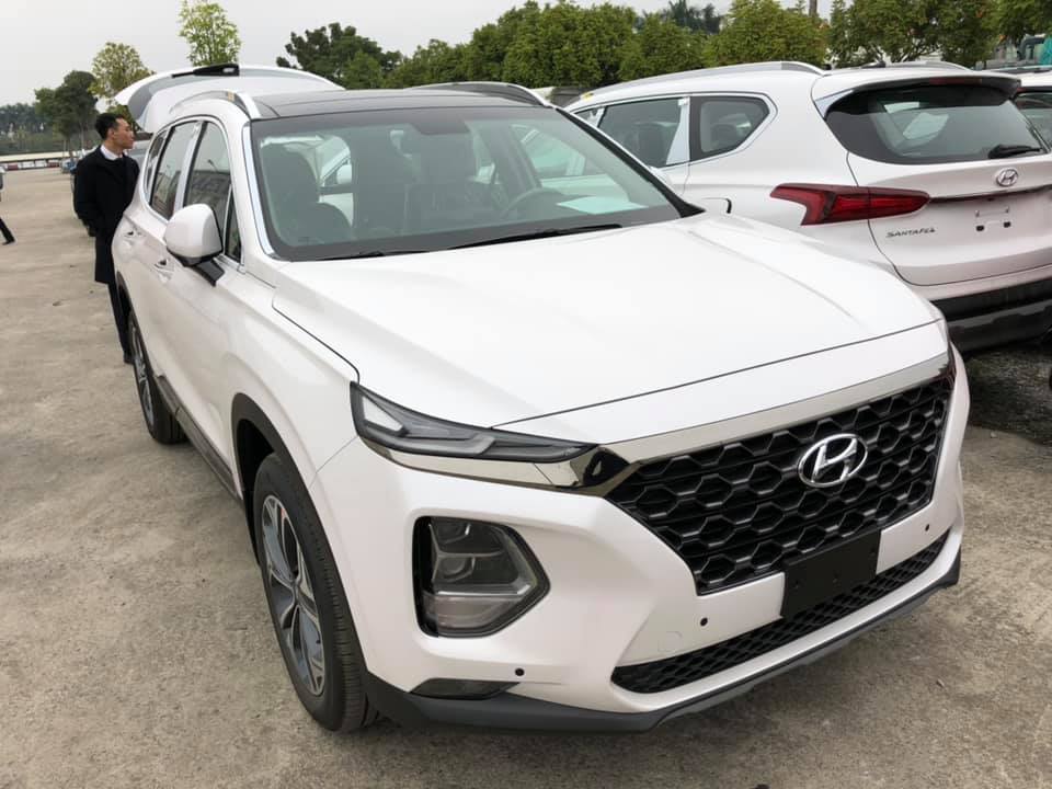 Hyundai Santa Fe 2019, Hyundai Santa Fe 2019 về đại lý, Hyundai Santa Fe 2019 sắp ra mắt,