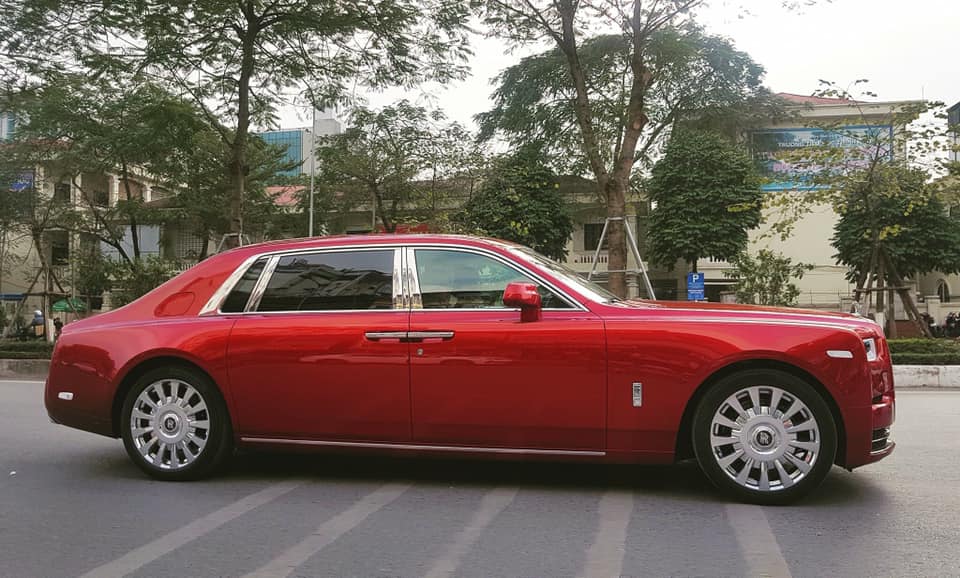 Rolls-Royce Phantom VIII, Rolls-Royce Phantom VIII tại Việt Nam, Ngắm Rolls-Royce Phantom VIII,