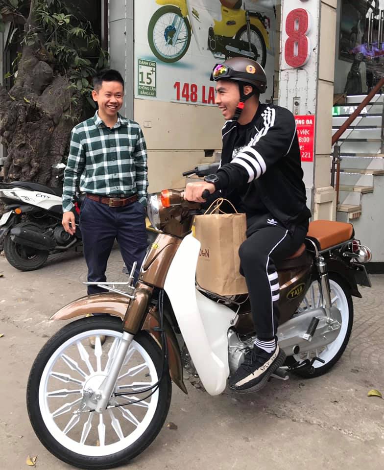 Đức Huy sắm Honda Cub, Tiền vệ Đức Huy mua Honda Cub, Đức Huy mua xe máy,