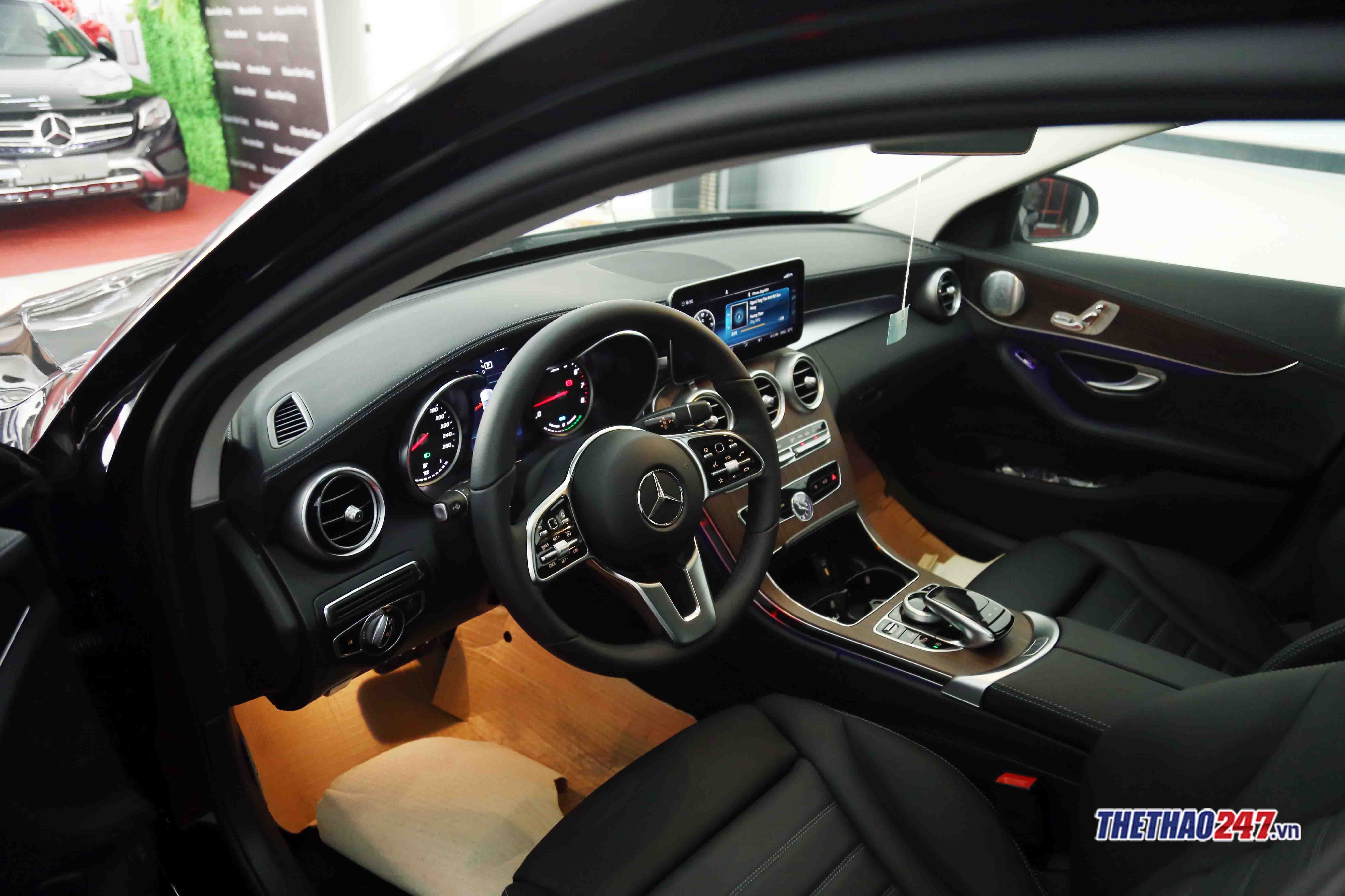 Chi tiết Mercedes-Benz C200 Exclusive, Chi tiết C200 Exclusive 2019, Mercedes-Benz C200 Exclusive 2019,   