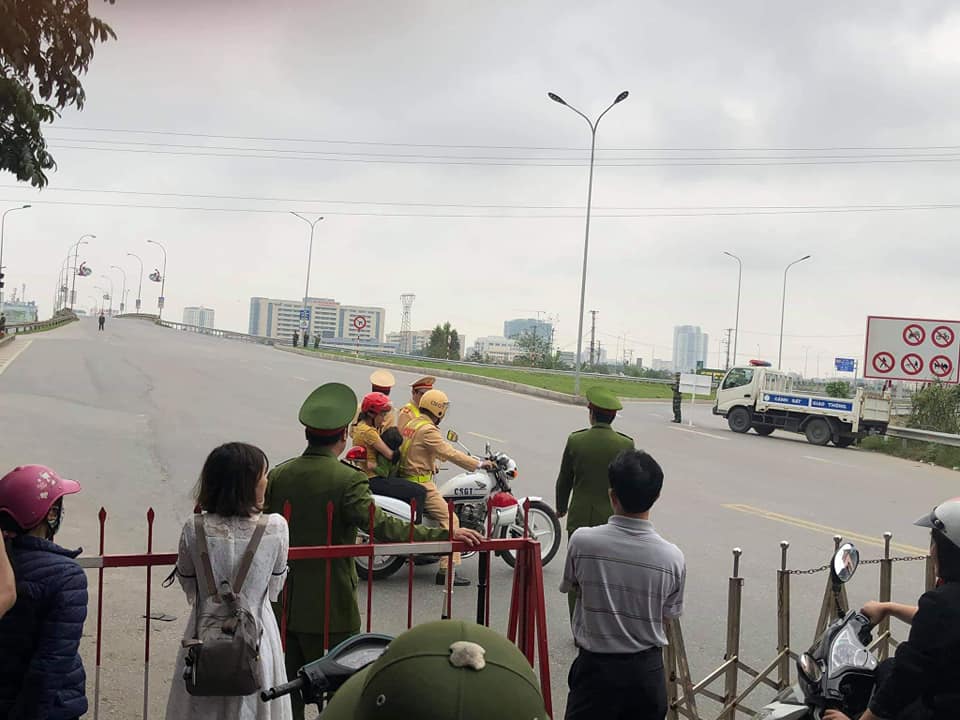Hình ảnh đẹp về CSGT, CSGT làm việc tốt, CSGT cứu người,