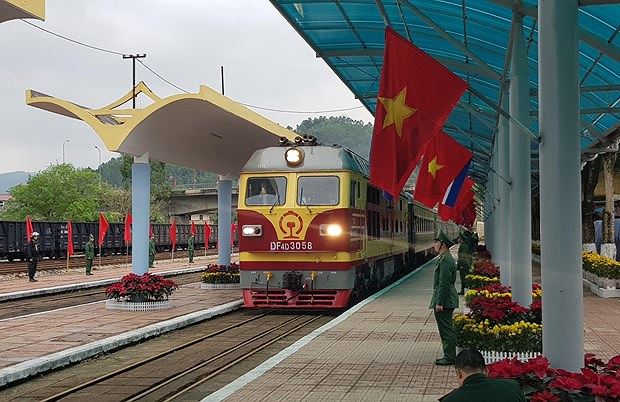 Tàu bọc thép, Chủ tịch Kim Jong Un về nước, Kim Jong Un về nước bằng tàu bọc thép,