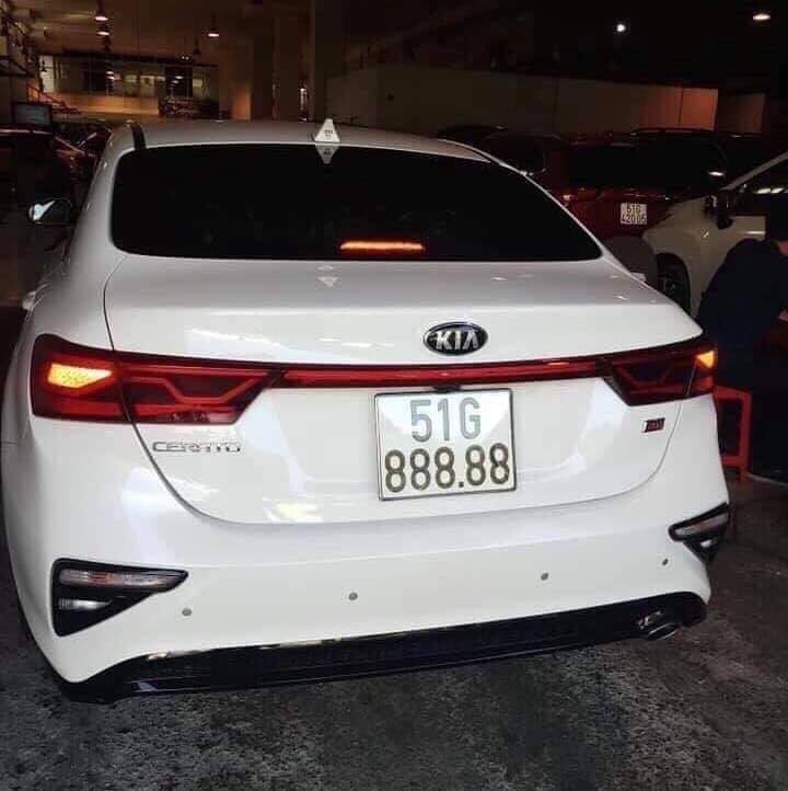 KIA Cerato biển ngũ quý 8, KIA Cerato 2019 biển khủng, KIA Cerato 2019 biển đẹp,
