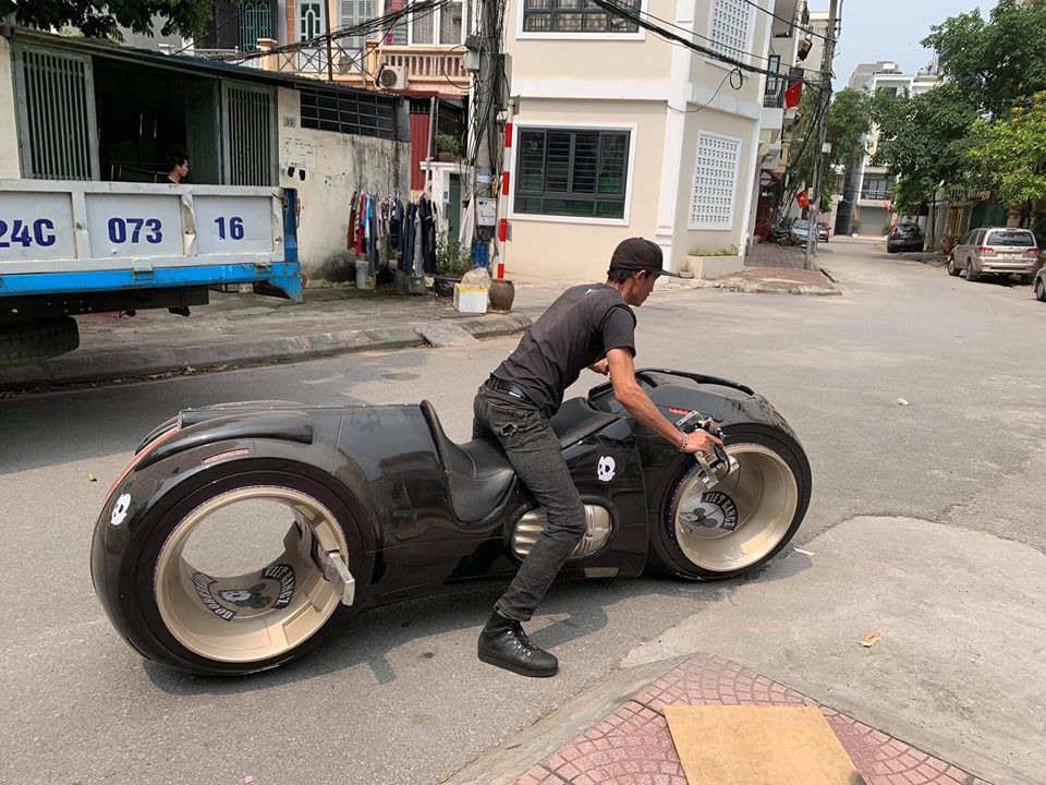 Tron Light Cycle về VN, Tron Light Cycle đầu tiên về VN, Tron Light Cycle,