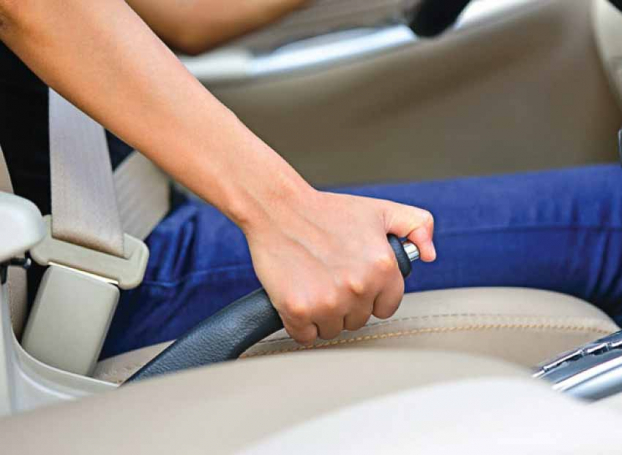 Ô tô mất phanh phải xử lý thế nào, ô tô mất phanh, cách sử lý khi ô tô mất phanh,