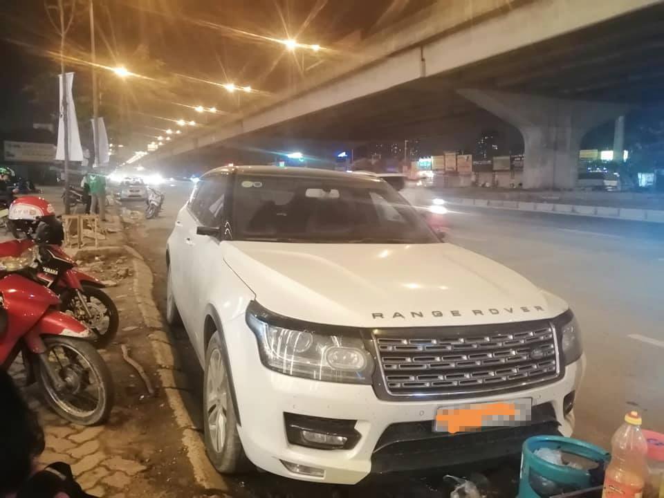 Zotye Z8 bị vặt gương, Zotye Z8 nhái Ranger Rover, đạo chích vặt gương Zotye Z8,
