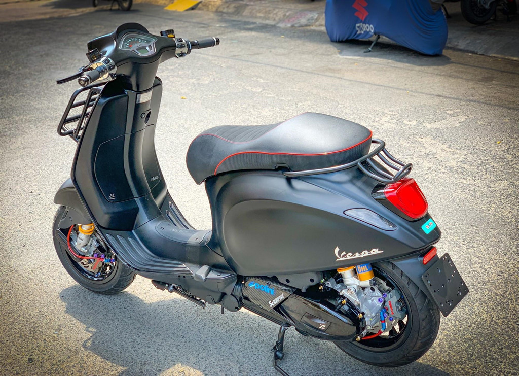 Vespa Sprint Notte độ, Vespa Sprint độ 200 triệu đồng, Vespa Sprint Notte độ tại Sài Gòn,