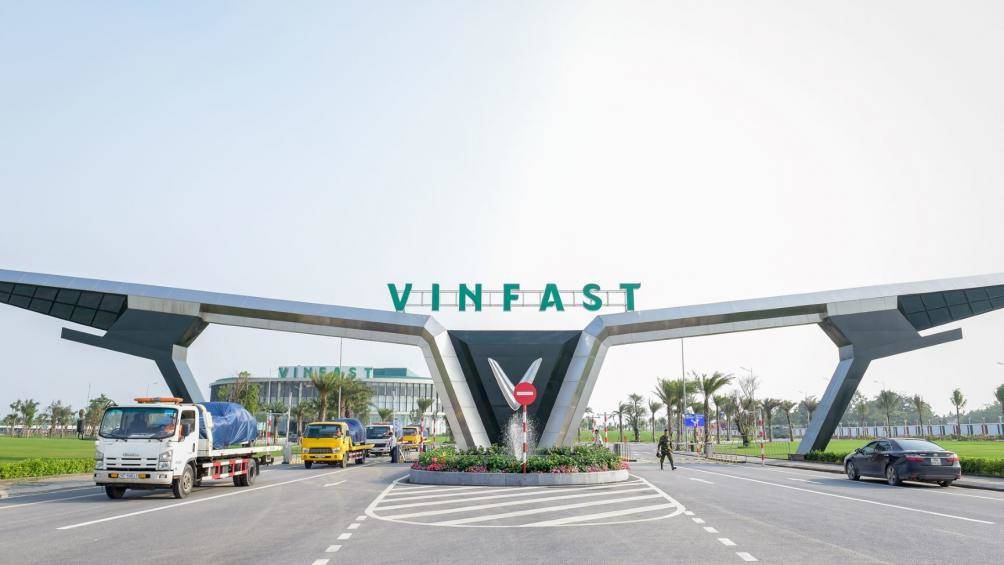 VinBus, xe buýt điện VinBus, Vingroup cung cấp dịch vụ xe buýt điện, 