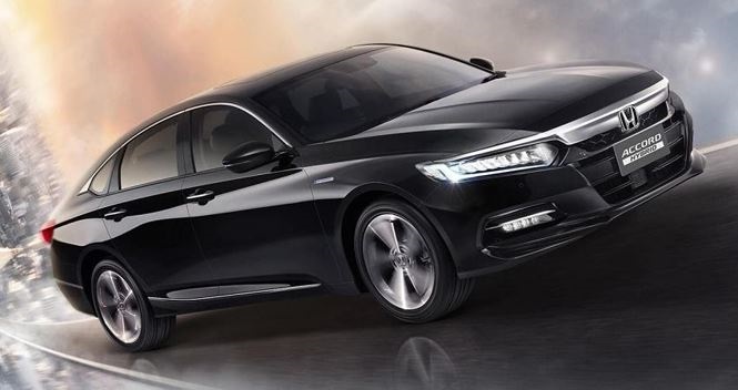Honda Accord 2019, Honda Accord 2019 đối đầu Camry 2019, Honda Accord 2019 giá dưới 1 tỷ đồng, 