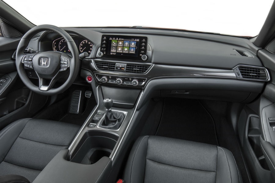 Honda Accord 2019, Honda Accord 2019 đối đầu Camry 2019, Honda Accord 2019 giá dưới 1 tỷ đồng, 