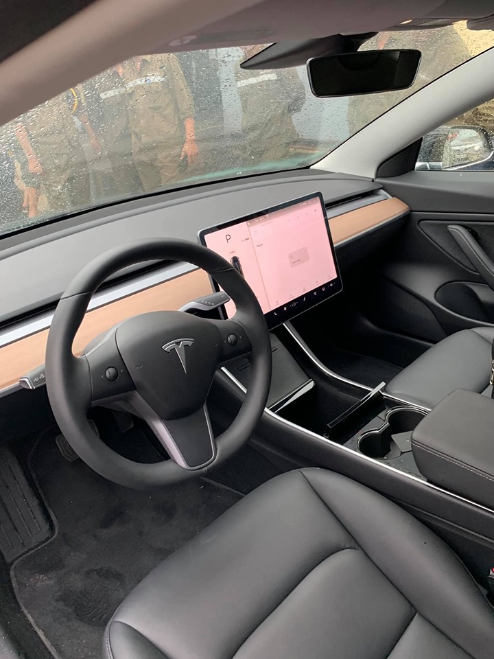 Tesla Model 3, Tesla Model 3 về Việt Nam, Chi tiết Tesla Model 3,