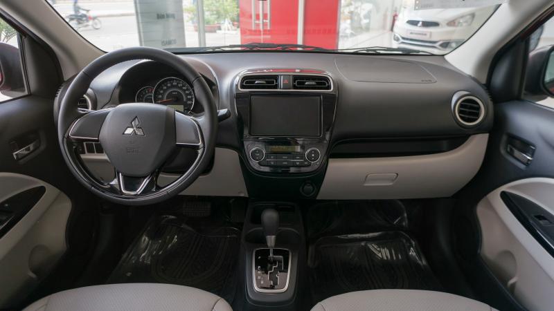 Nội thất xe Mitsubishi Attrage