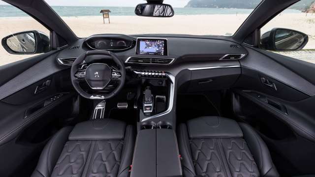 Đánh giá xe Peugeot 5008 2020