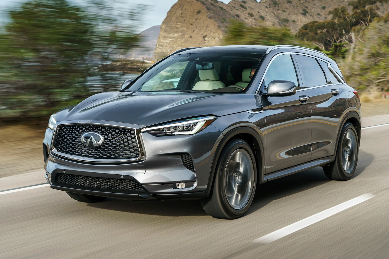 bang gia xe o to infiniti 2019 tai dai ly, gia xe Infiniti QX50