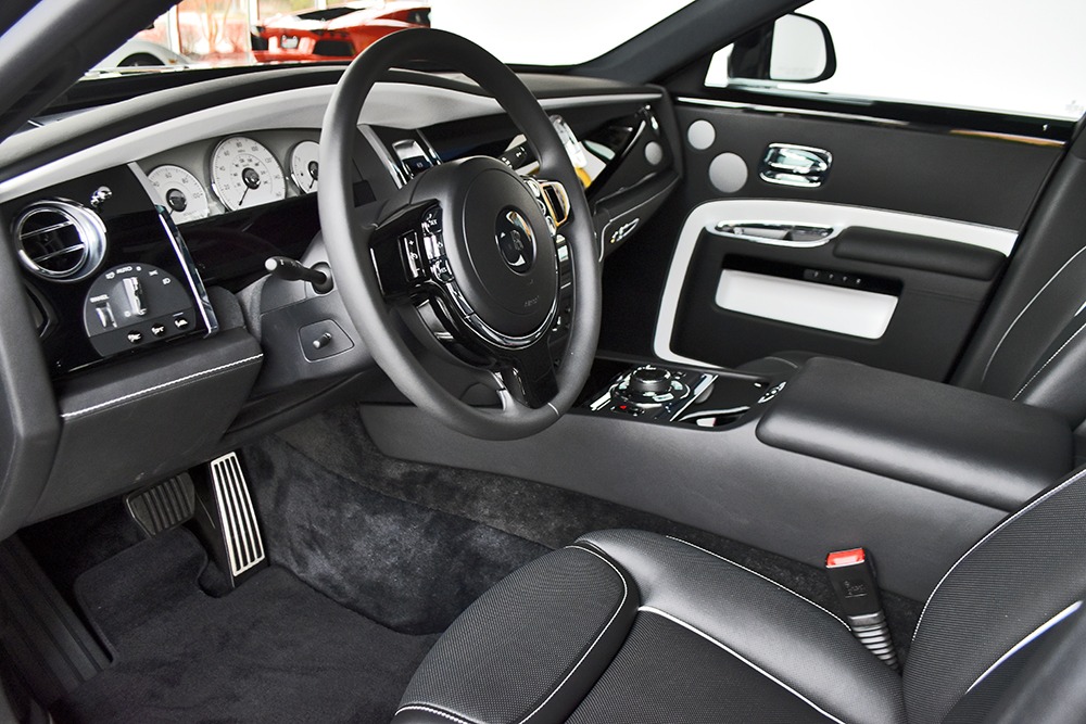 bang gia xe rolls royce moi nhat tai dai ly