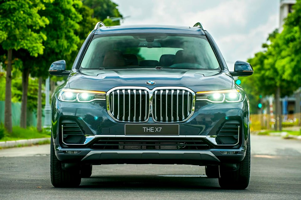BMW X7, BMW X7 ra mắt, giá BMW X7, chi tiết BMW X7, BMW X7 giá bao nhiêu, giá lăn bánh BMW X7, BMW X7 tại Việt Nam,