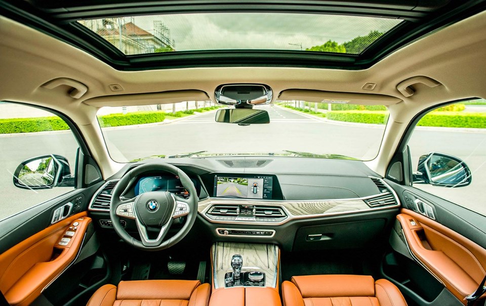 BMW X7, BMW X7 ra mắt, giá BMW X7, chi tiết BMW X7, BMW X7 giá bao nhiêu, giá lăn bánh BMW X7, BMW X7 tại Việt Nam,