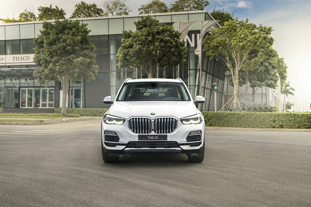 BMW X5, BMW X5 ra mắt, chi tiết BMW X5, BMW X5 giá bao nhiêu, BMW X5 tại Việt Nam, giá lăn bánh BMW X5,