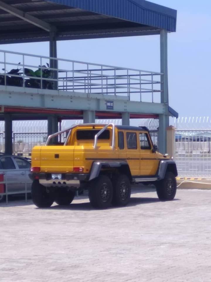 Mercedes-Benz G63 AMG 6x6, giá Mercedes-Benz G63 AMG 6x6, chi tiết Mercedes-Benz G63 AMG 6x6, Mercedes-Benz G63 AMG 6x6 tại Việt Nam, 