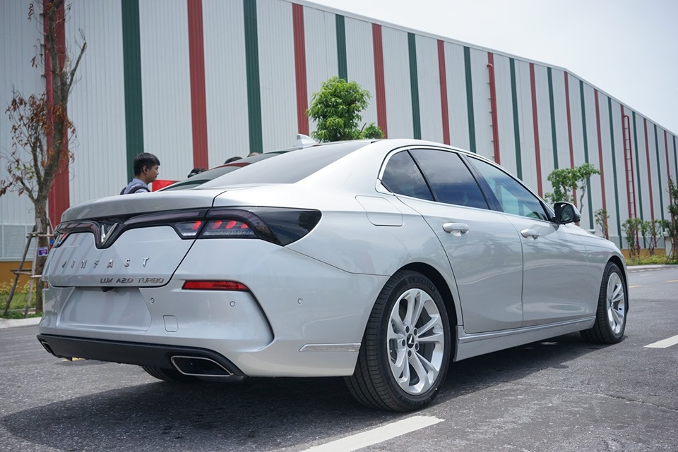 Bàn giao xe VinFast, lễ bàn giao xe VinFast, giao xe VinFast, VinFast Lux SA2.0, VinFast Lux A2.0, giá xe VinFast, 