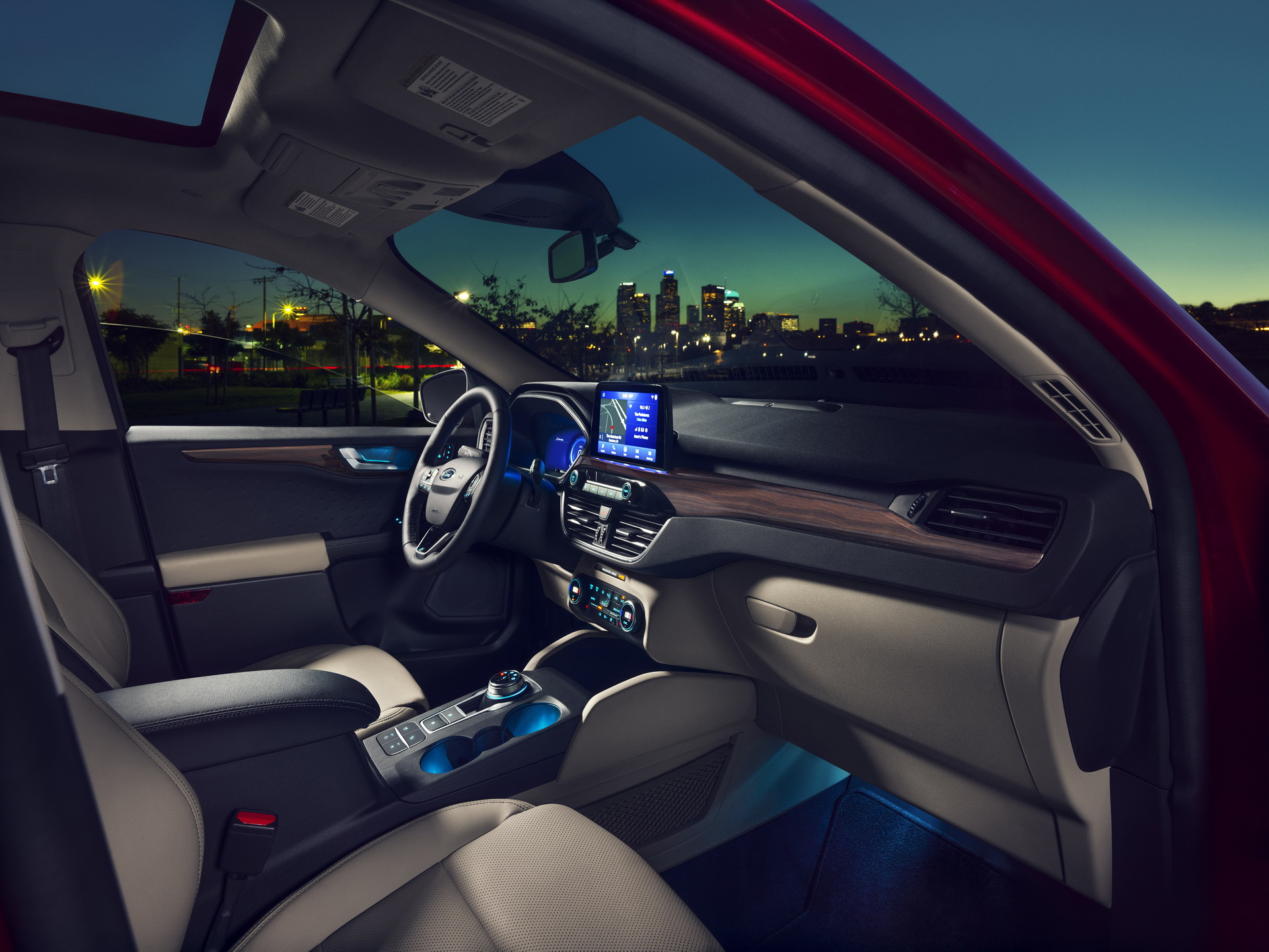 Ford Escape 2020 tro lai thi truong Viet Nam