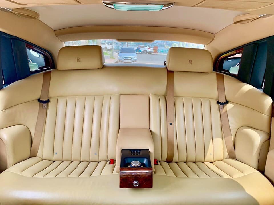 Rolls Royce Phantom ma vang