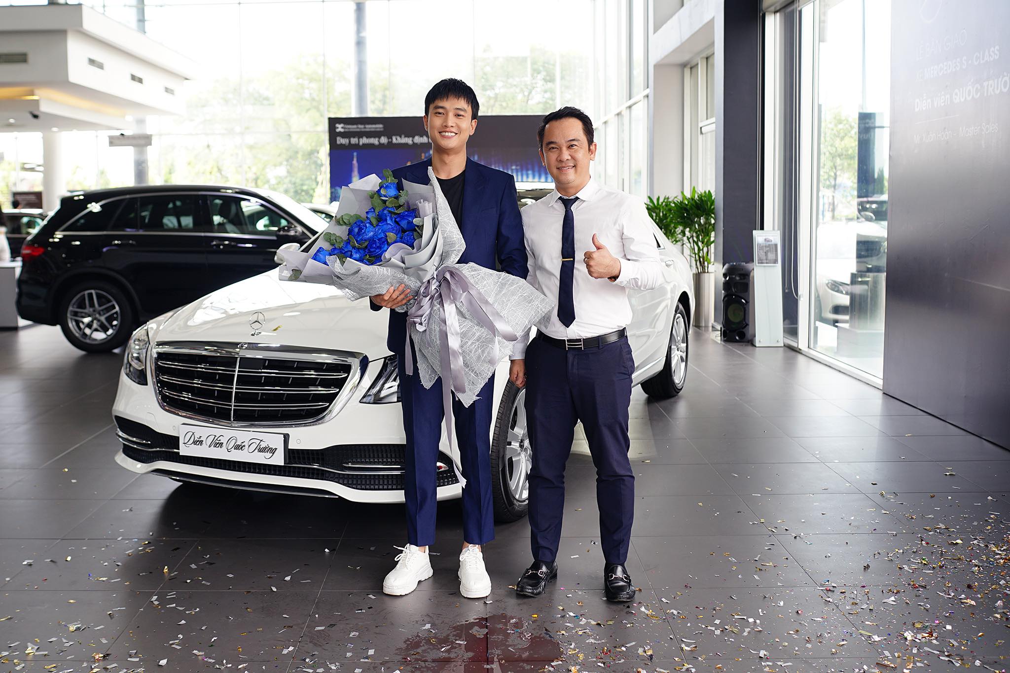 Quoc Truong ve nha di con mua Mercedes-Benz S 450 L Luxury