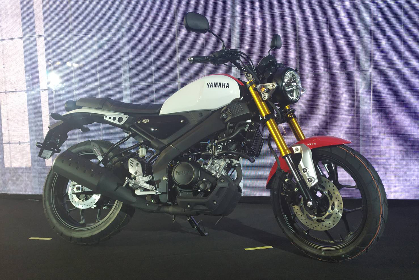 Yamaha XSR 155 ve viet nam