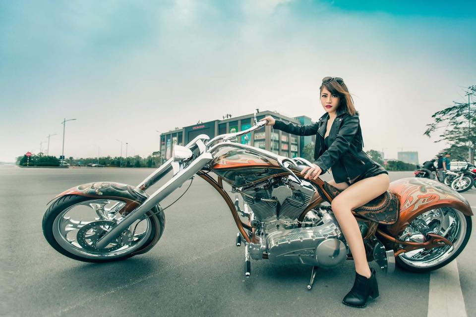 chopper va hot girl